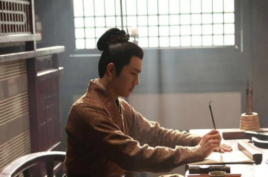 他是司马昭的继承人，却留下奢靡之名