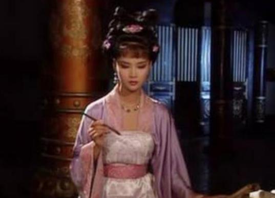 上官婉儿已举世瞩目的权臣，为何还不满足