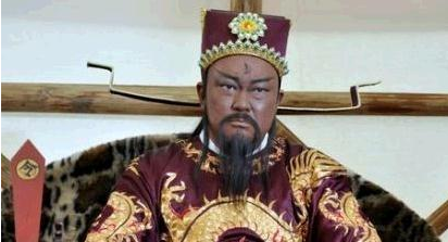 龙是皇帝的专属 那么包拯身上穿的到底是不是龙袍呢