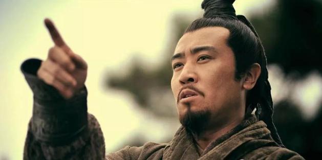 他比吕布背叛主子的次数还多,为何却还敢骂吕布为“三姓家奴”?