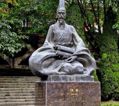 三国志和三国演义有什么区别 哪一个更接近历史呢