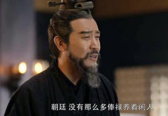 曹操去世后曹彰拥兵10万，他是对帝位没兴趣吗