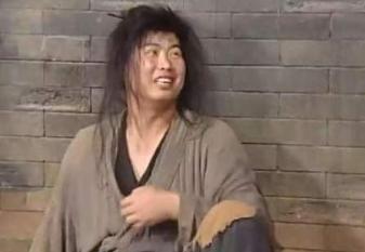 倚天屠龙记中丐帮四大长老,除了方东白和传功执法,另一个是谁