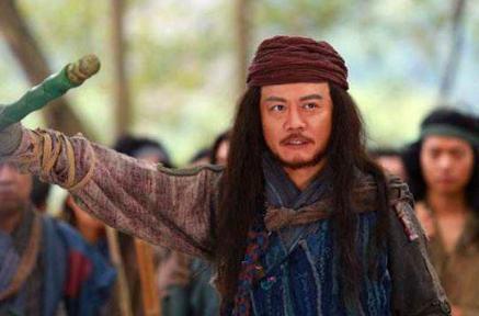 倚天屠龙记中丐帮四大长老,除了方东白和传功执法,另一个是谁