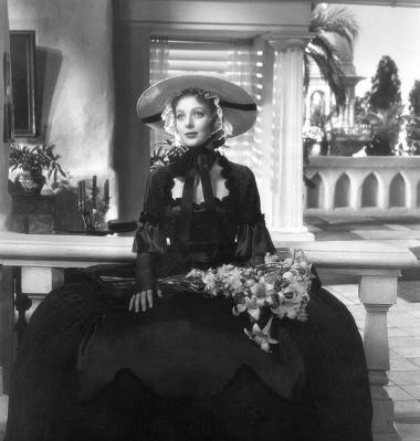 洛丽泰·扬到底有多美 光一张照片就看出来了