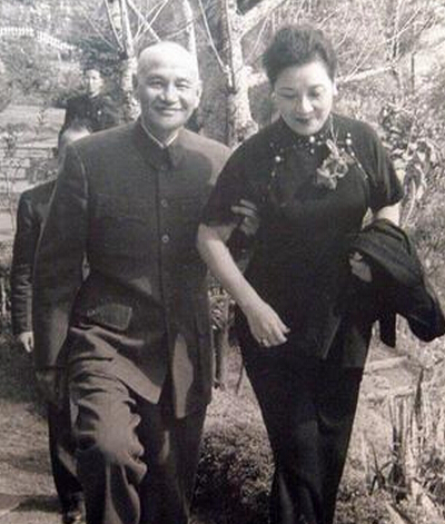 金屋藏娇 蒋介石与英文女秘书的私情