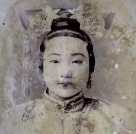 珍妃到底长什么样的 真实的容貌真的很美吗