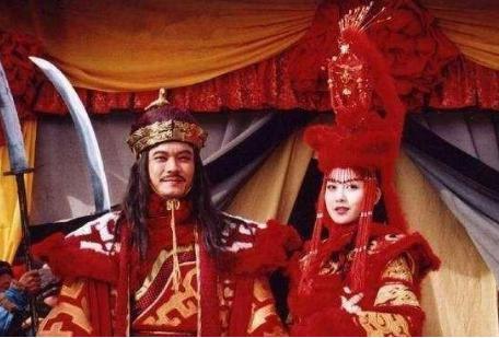 她的一生比武则天还传奇，连生四个儿子都是皇帝