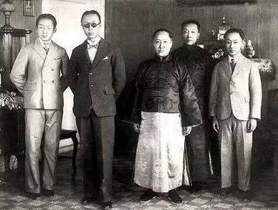 在清朝摄政王府生活史什么样子的