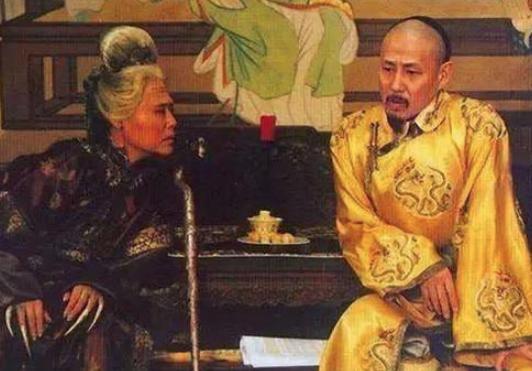 孝惠章皇后痴守后宫57年，77岁遗憾离世