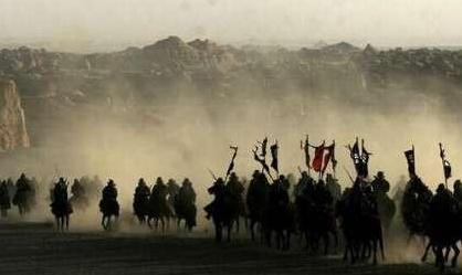 曹操手中的青釭剑被赵云抢走 剩下的倚天剑被何人拿走了