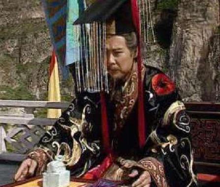 刘备遇见人就说是中山靖王刘胜之后 其中故意说漏了一个重大的隐情