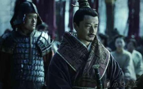 刘邦给信任的人封侯，却把讨厌的人封王