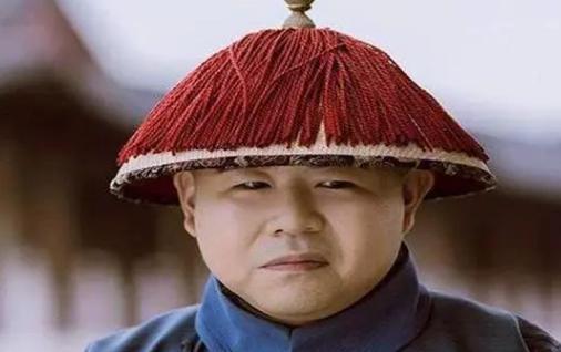 清宫太监“捞银子”手段多,一盆脏水赚100两,一根头发赚200两