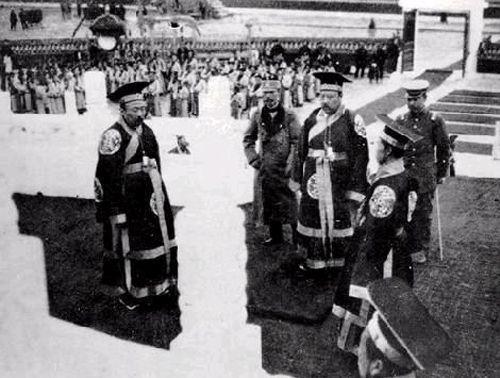 袁世凯在临死时连呼“他害了我” 他指的是谁?