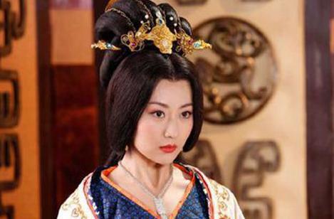 侯巧文是什么人