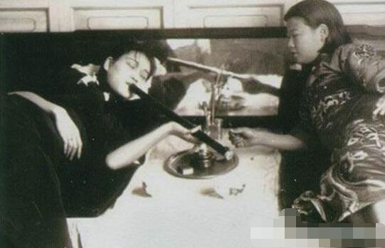 古代女子避孕十大酷刑 下体楔入鸦片