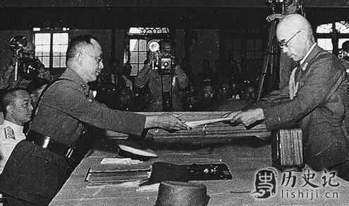 日本投降签订了几份投降书 日本一共签订了几份投降书