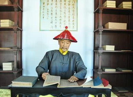 乾隆选择嘉庆继承皇位，是他一生最大的错误吗？</span>
                      