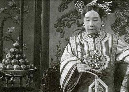 慈禧太后睡前一个习惯，让太监宫女操碎了心</span>
                      