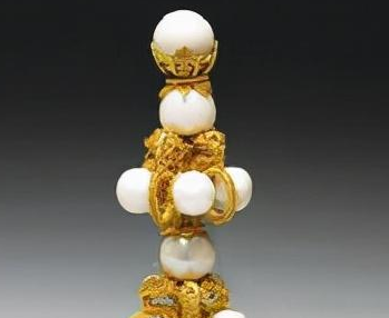 东珠是什么东西？和珅的第一条死罪为何与这个有关？</span>
                      