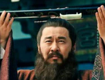 太尉是多大的职位？汉献帝为何要册封袁绍？</span>
                      