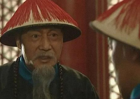 张廷玉身为三朝元老 最后为什么会被乾隆抄家</span>
                      