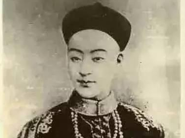 李莲英长的那么丑  慈禧太后为何还独宠李莲英几十年之久</span>
                      