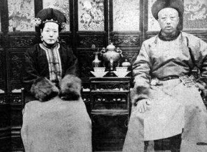 李莲英长的那么丑  慈禧太后为何还独宠李莲英几十年之久</span>
                      