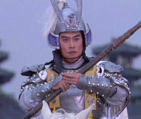 关羽为什么经常遭受箭伤呢？</span>
                      